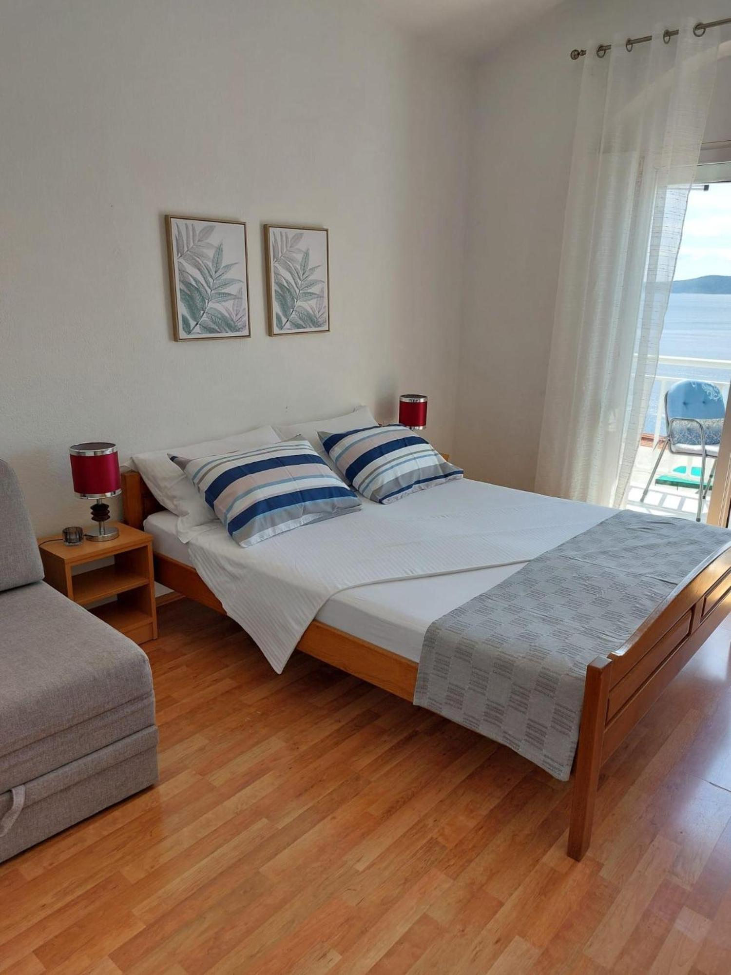 Apartments With A Parking Space Pisak, Omis - 1009 Dış mekan fotoğraf